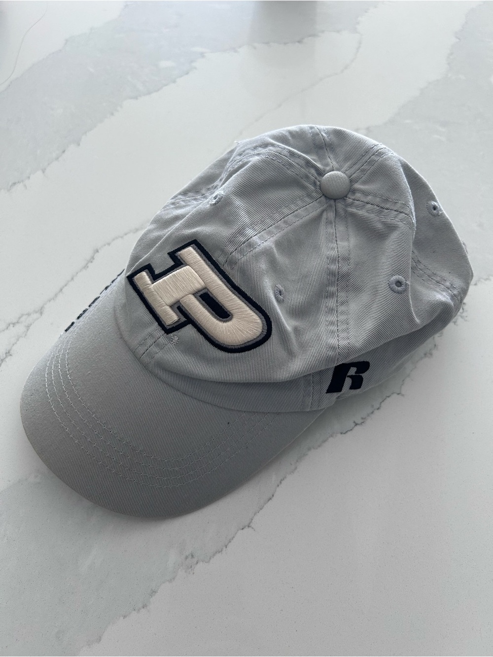 Gray Baseball Cap with Embroidered 'P' Patch